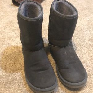 Gray uggs